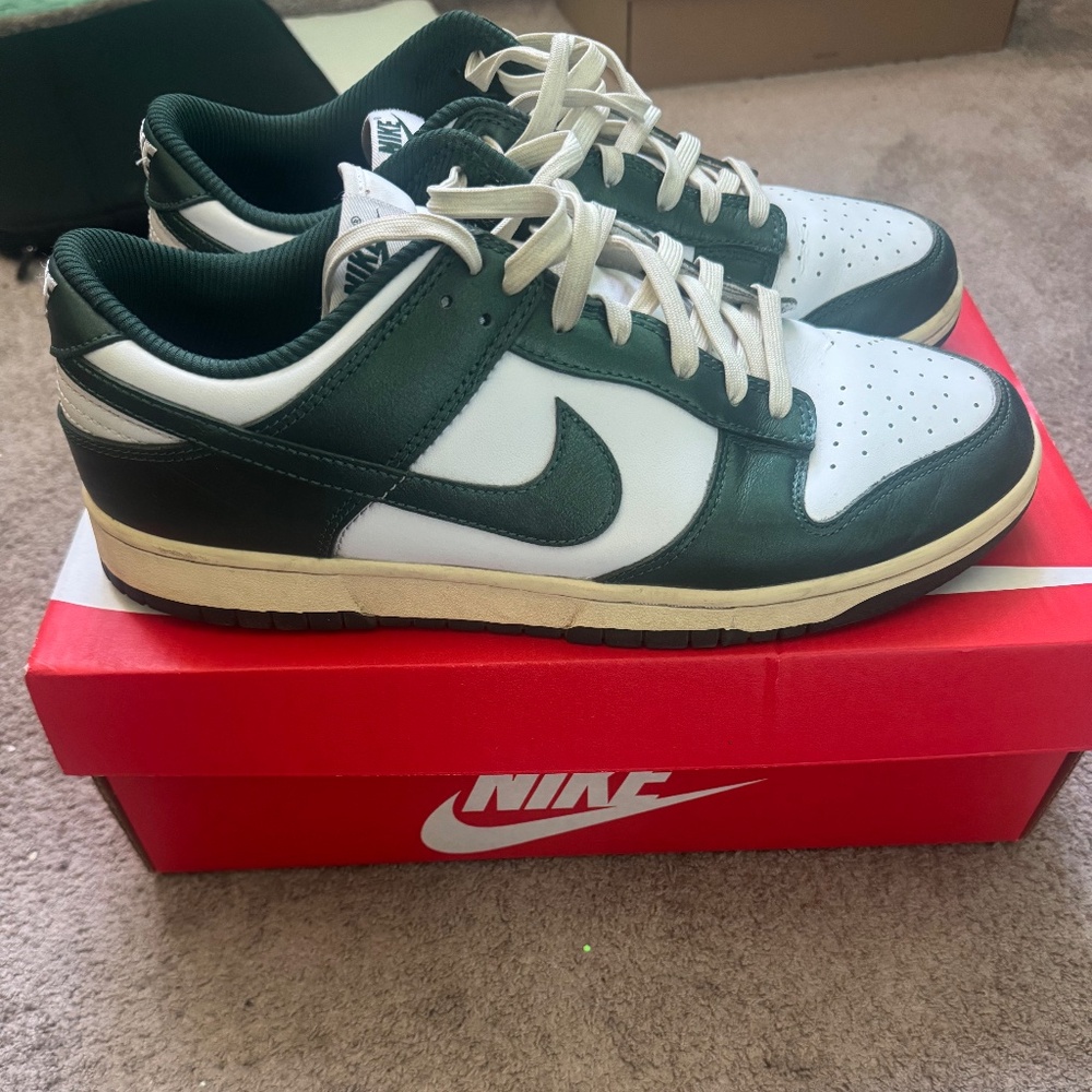 Nike Dunk Low
